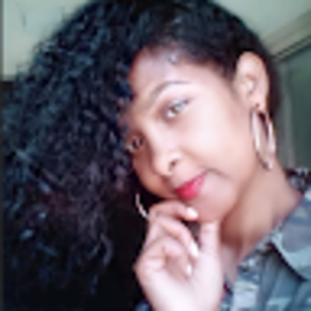 Meet your Posher, Lovely